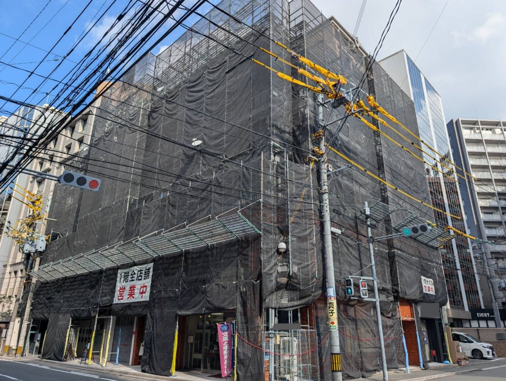 R6.11博多区RC造8F大規模改修工事